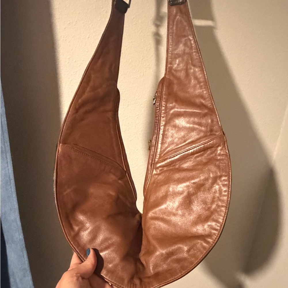 Black/Brown reversible sash bag with Interior Card Slots - Picture 4 of 7